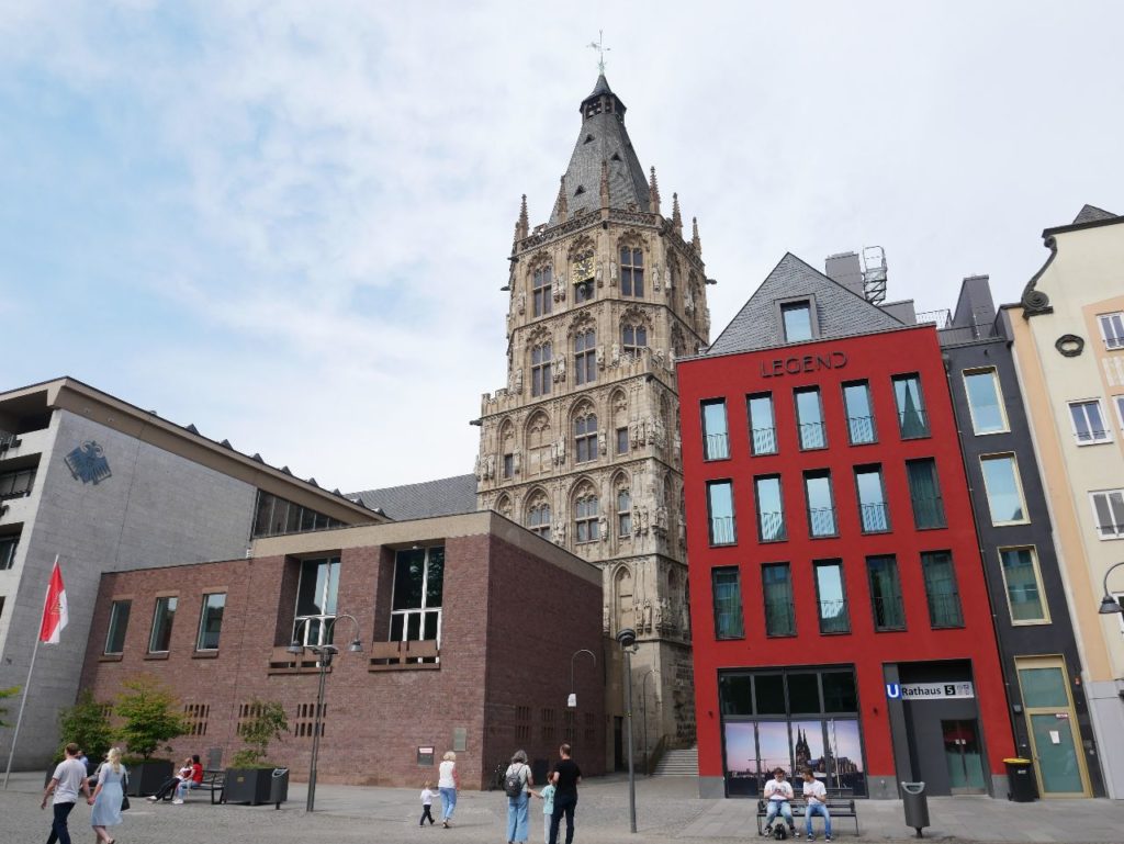 Rathaus Köln Flusskreuzfahrt