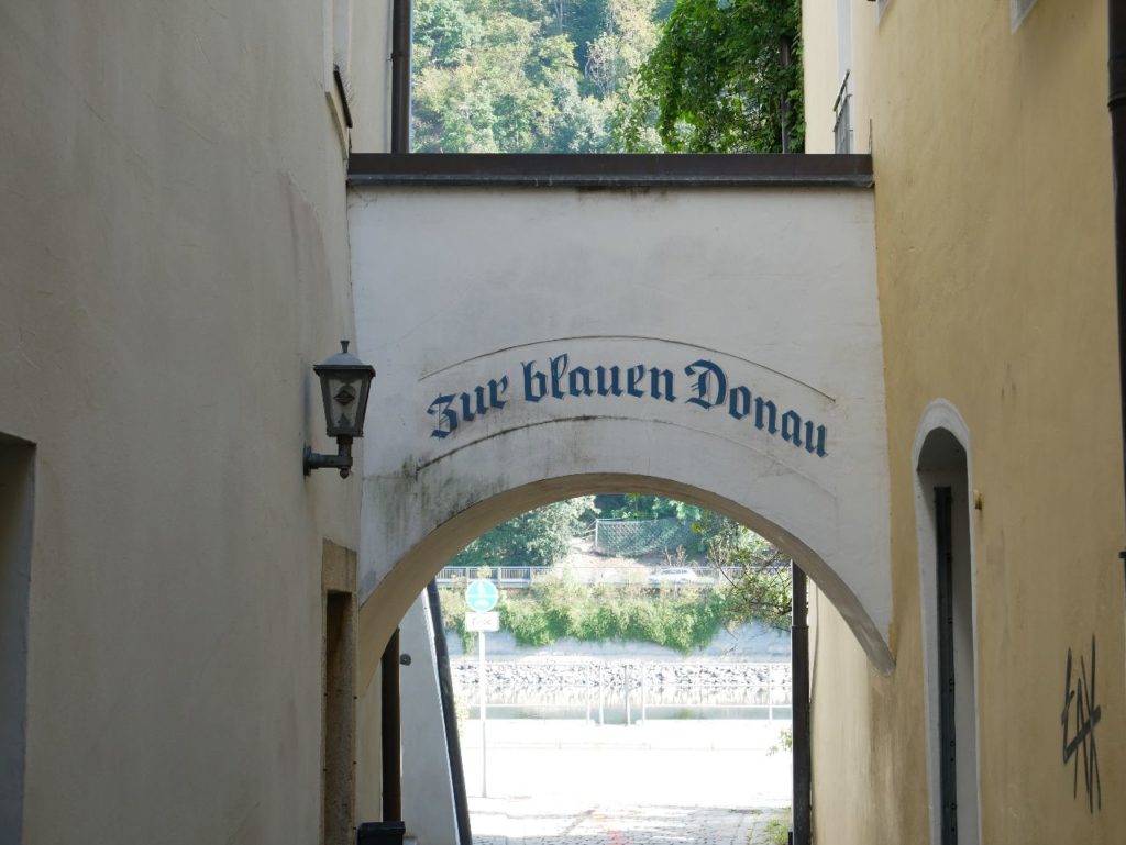 Passau Zur blauen Donau