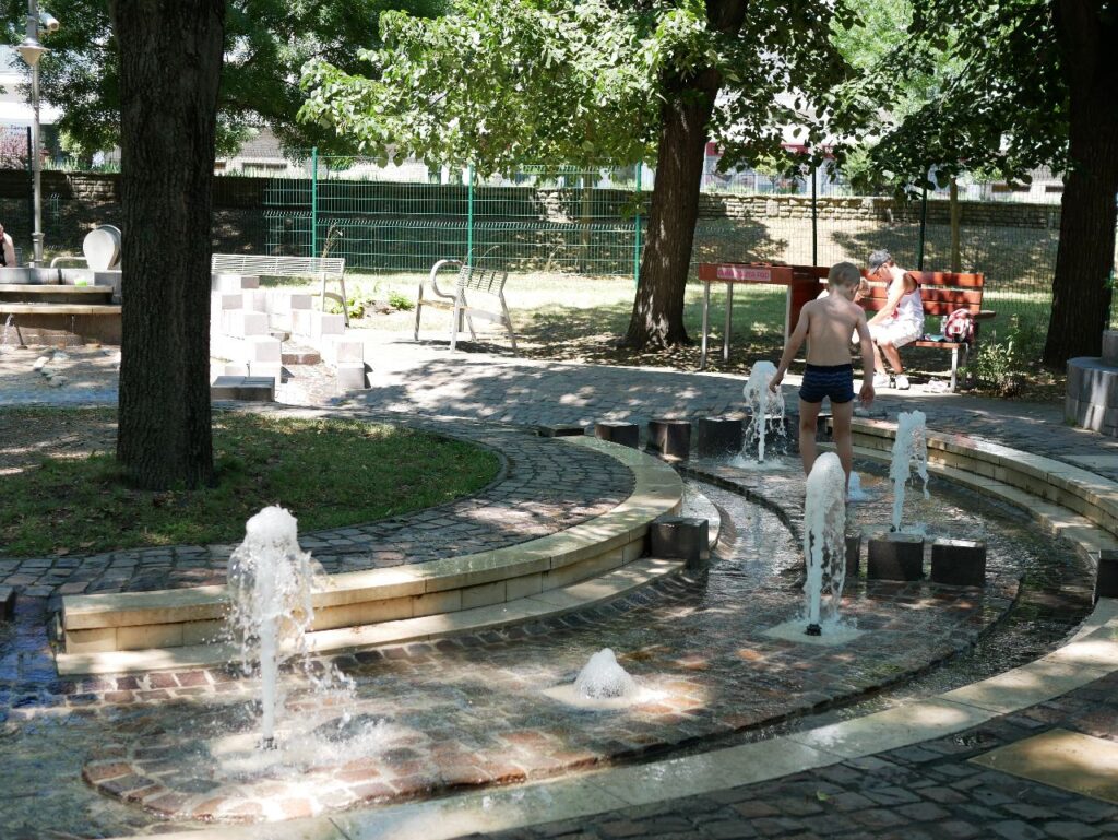 Wasserspielplatz im Bissinger Park Györ