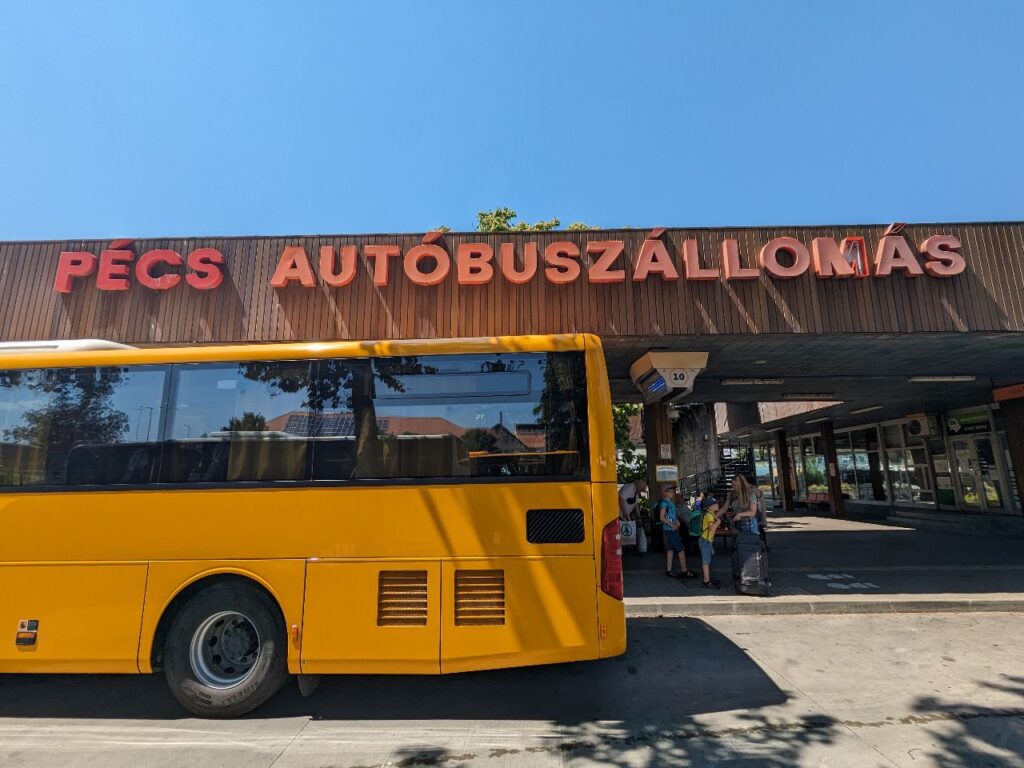 Busbahnhof in Pécs