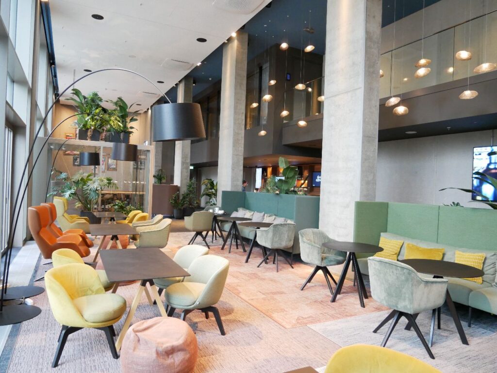 b'mine Hotel Frankfurt Airport Lobby