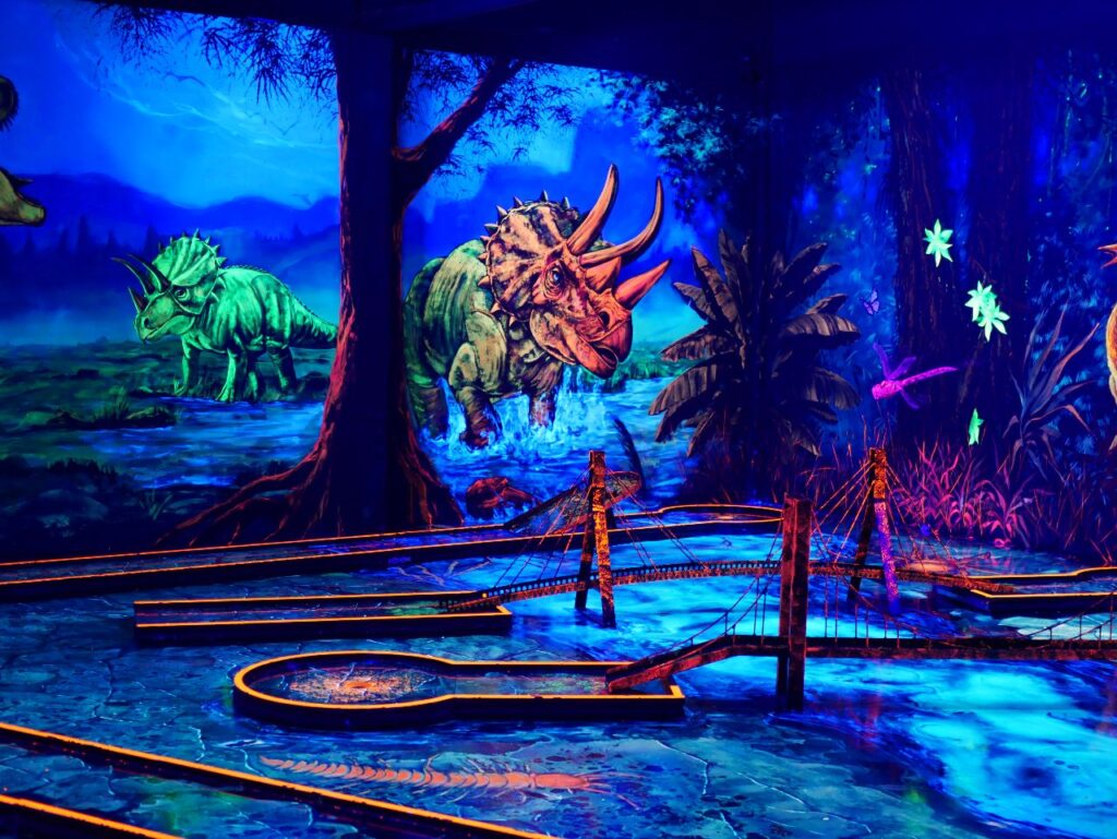 Havenglow Schwarzlichtgolf Bremerhaven