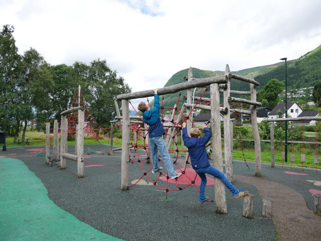 Nordfjordeid Spielplatz