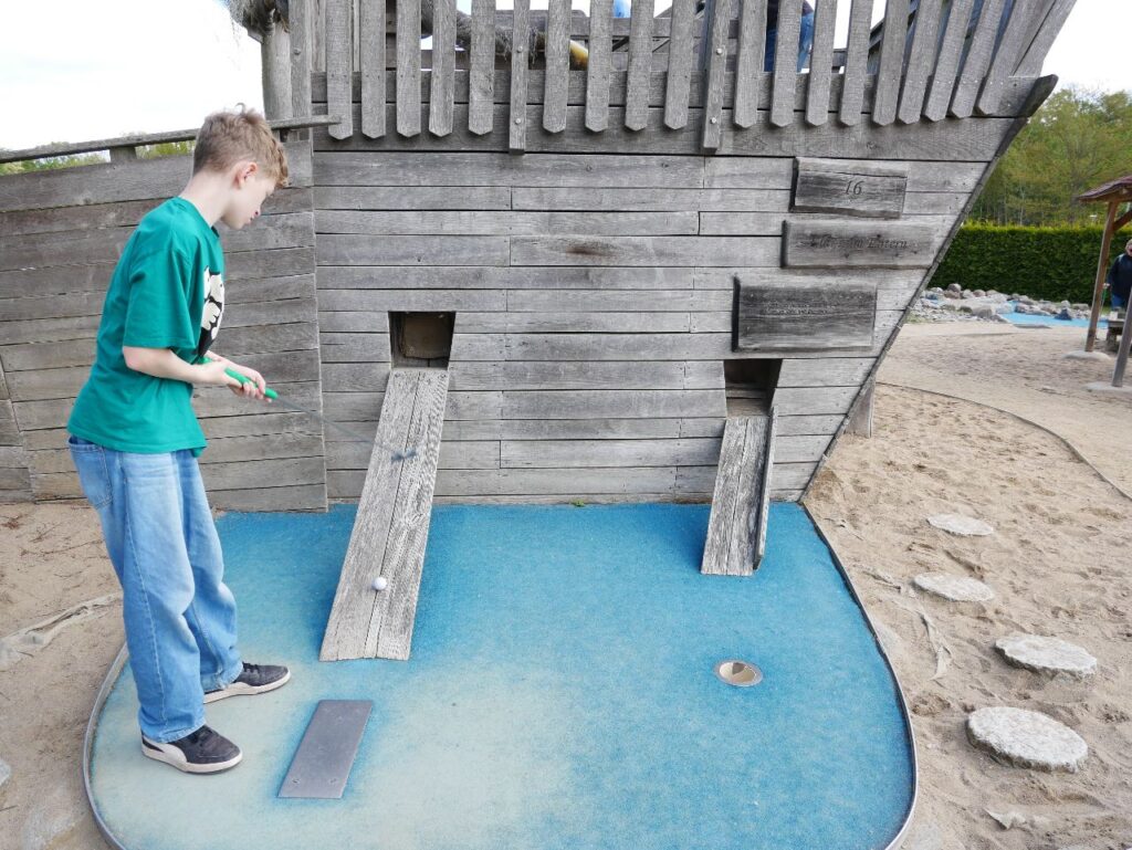 Abenteuer-Minigolf Piraten der Ostsee Trassenheide