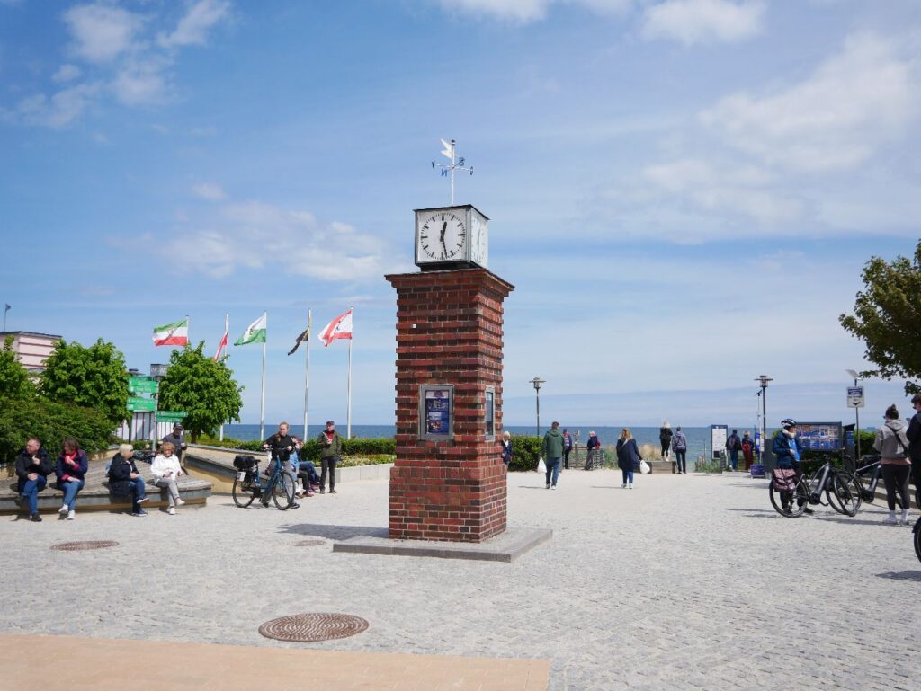 Bansin Uhr Promenade